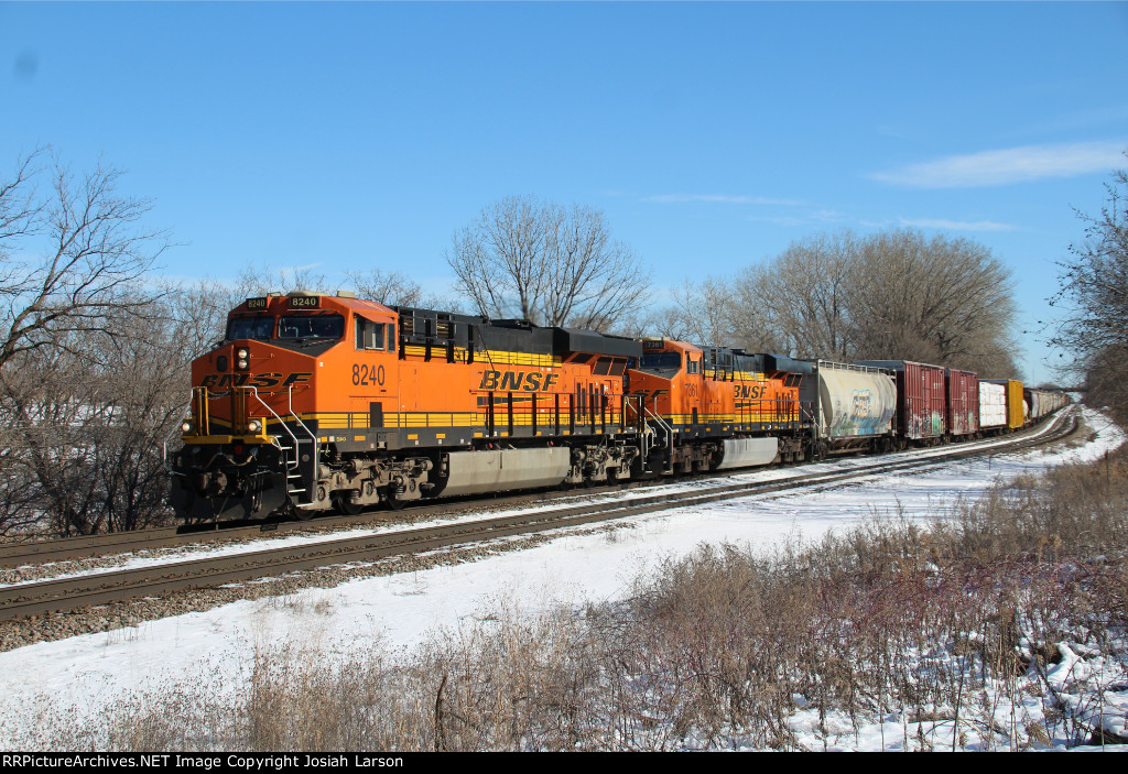 BNSF 8240 West